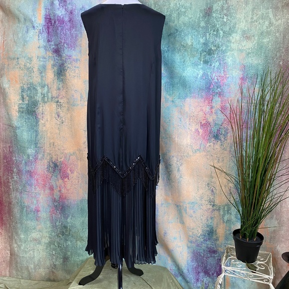 πUlla Popken Elegant Charleston Style Formal - Mother of the Bride Dress - Picture 2 of 11